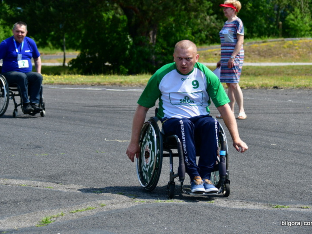 Beata Strzałka na integracyjnym pinkiku  osób niepełnosprawnych 