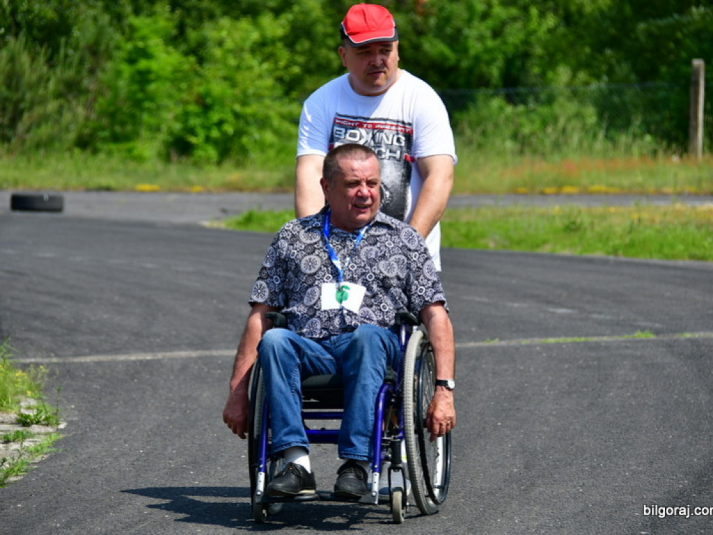 Beata Strzałka na integracyjnym pinkiku  osób niepełnosprawnych 