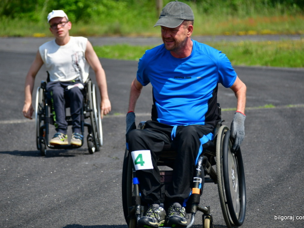 Beata Strzałka na integracyjnym pinkiku  osób niepełnosprawnych 