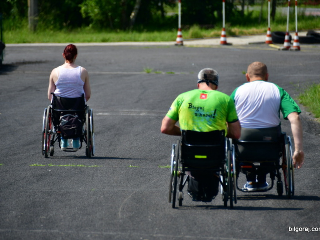 Beata Strzałka na integracyjnym pinkiku  osób niepełnosprawnych 