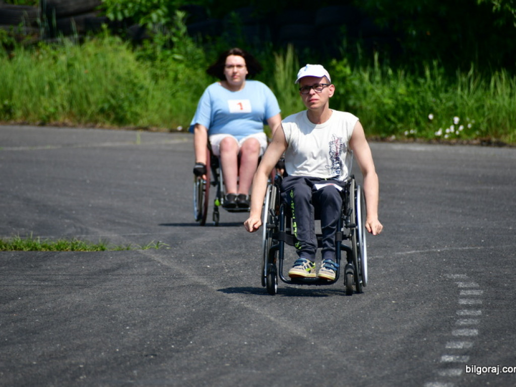 Beata Strzałka na integracyjnym pinkiku  osób niepełnosprawnych 