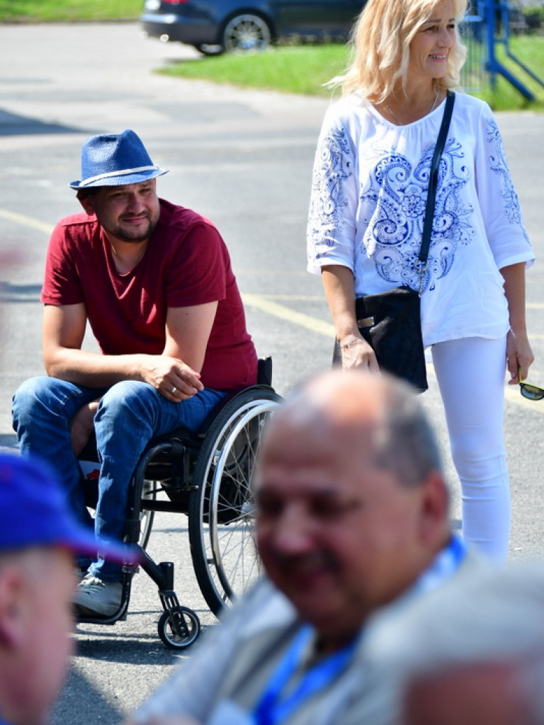 Beata Strzałka na integracyjnym pinkiku  osób niepełnosprawnych 