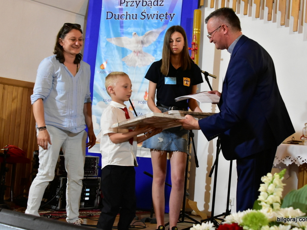 Festiwalowe zmagania małych artystów w Gromadzie. Dzieci śpiewały ku czci Maryi (FOTO, WYNIKI)