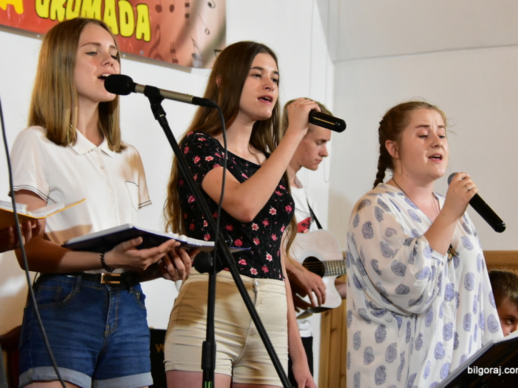 Festiwalowe zmagania małych artystów w Gromadzie. Dzieci śpiewały ku czci Maryi (FOTO, WYNIKI)