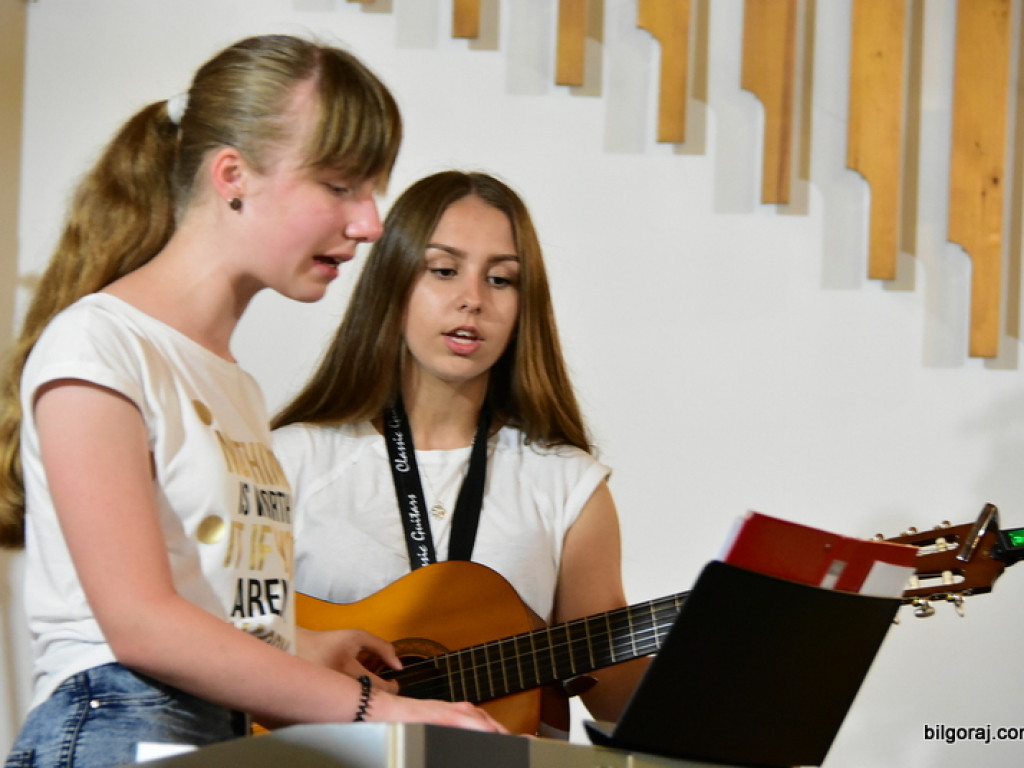Festiwalowe zmagania małych artystów w Gromadzie. Dzieci śpiewały ku czci Maryi (FOTO, WYNIKI)