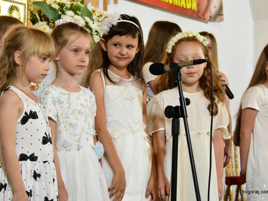 Festiwalowe zmagania małych artystów w Gromadzie. Dzieci śpiewały ku czci Maryi (FOTO, WYNIKI)