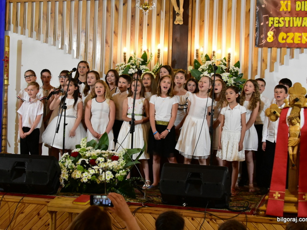 Festiwalowe zmagania małych artystów w Gromadzie. Dzieci śpiewały ku czci Maryi (FOTO, WYNIKI)