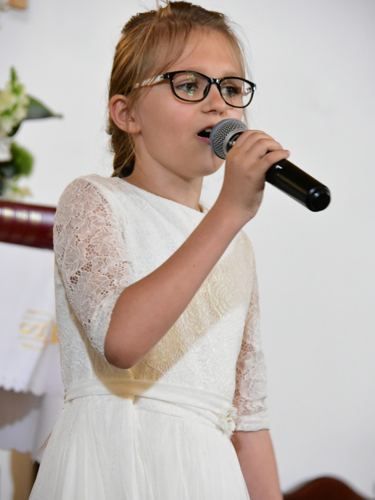 Festiwalowe zmagania małych artystów w Gromadzie. Dzieci śpiewały ku czci Maryi (FOTO, WYNIKI)