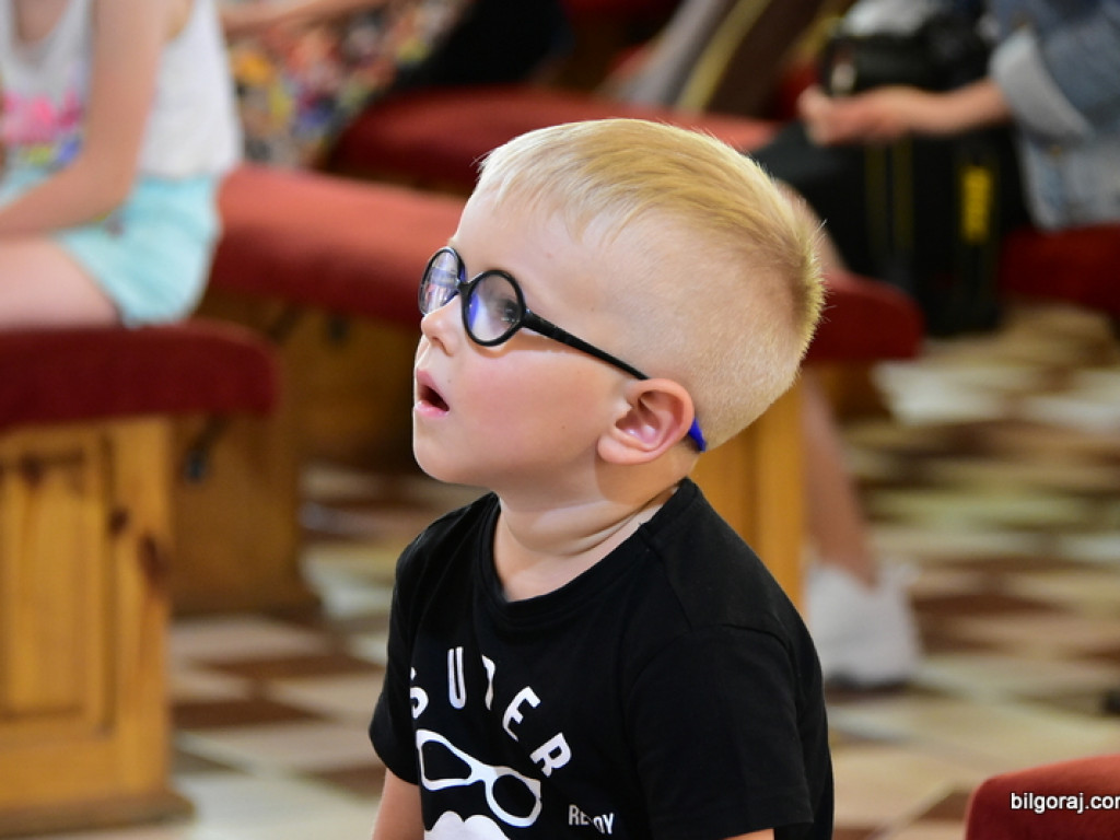 Festiwalowe zmagania małych artystów w Gromadzie. Dzieci śpiewały ku czci Maryi (FOTO, WYNIKI)