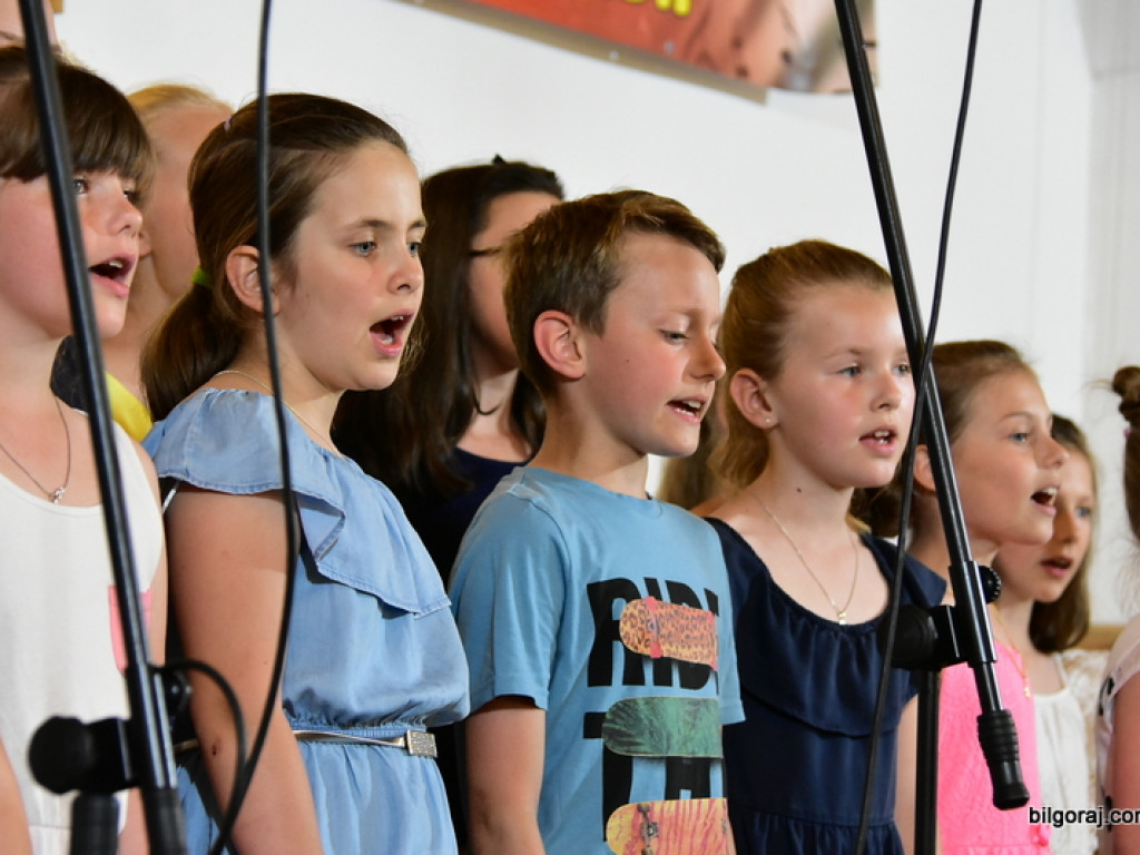 Festiwalowe zmagania małych artystów w Gromadzie. Dzieci śpiewały ku czci Maryi (FOTO, WYNIKI)