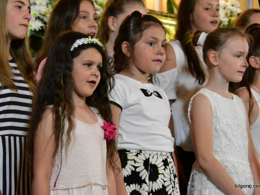 Festiwalowe zmagania małych artystów w Gromadzie. Dzieci śpiewały ku czci Maryi (FOTO, WYNIKI)
