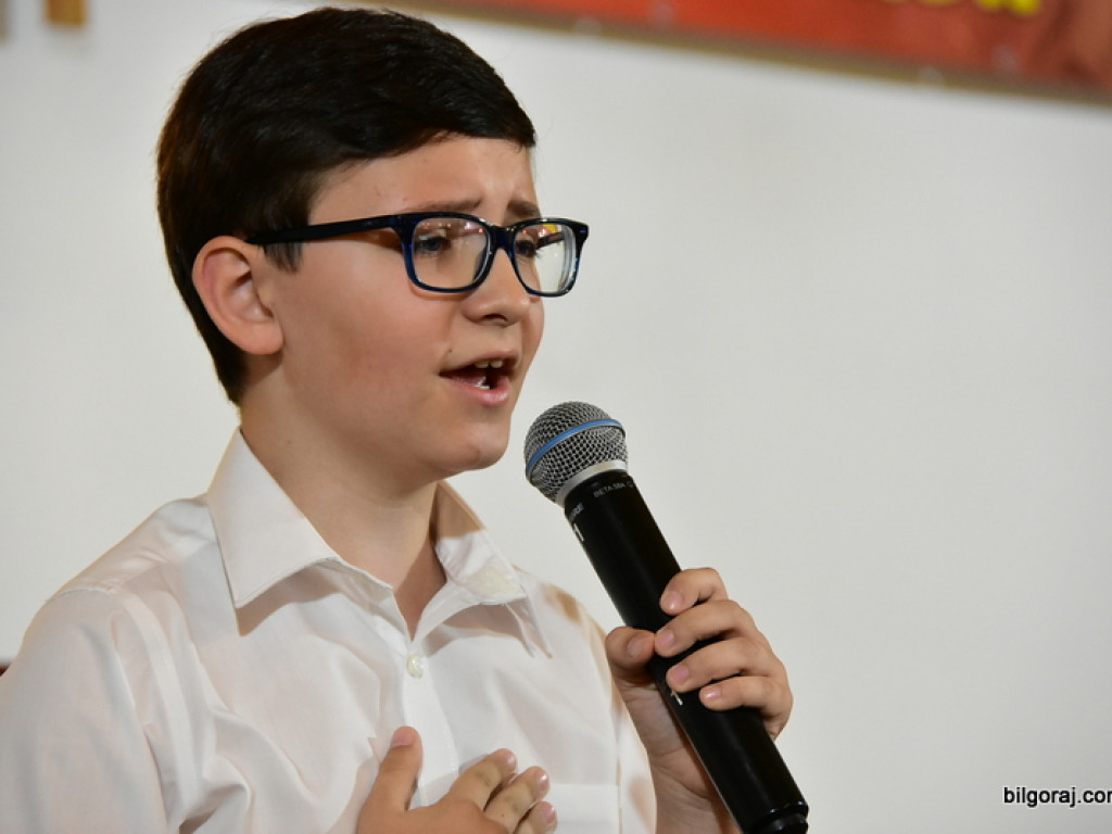 Festiwalowe zmagania małych artystów w Gromadzie. Dzieci śpiewały ku czci Maryi (FOTO, WYNIKI)