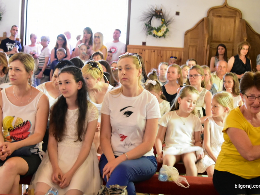 Festiwalowe zmagania małych artystów w Gromadzie. Dzieci śpiewały ku czci Maryi (FOTO, WYNIKI)