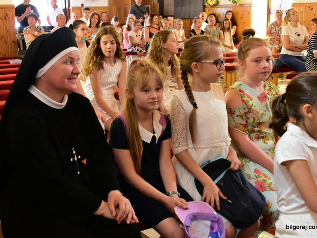 Festiwalowe zmagania małych artystów w Gromadzie. Dzieci śpiewały ku czci Maryi (FOTO, WYNIKI)