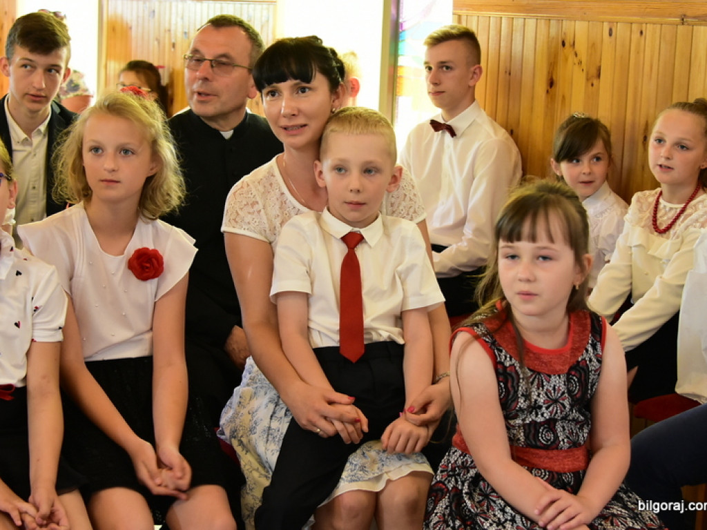 Festiwalowe zmagania małych artystów w Gromadzie. Dzieci śpiewały ku czci Maryi (FOTO, WYNIKI)