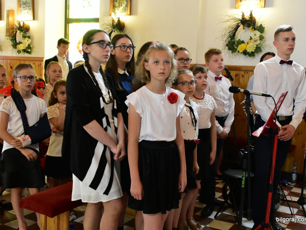 Festiwalowe zmagania małych artystów w Gromadzie. Dzieci śpiewały ku czci Maryi (FOTO, WYNIKI)
