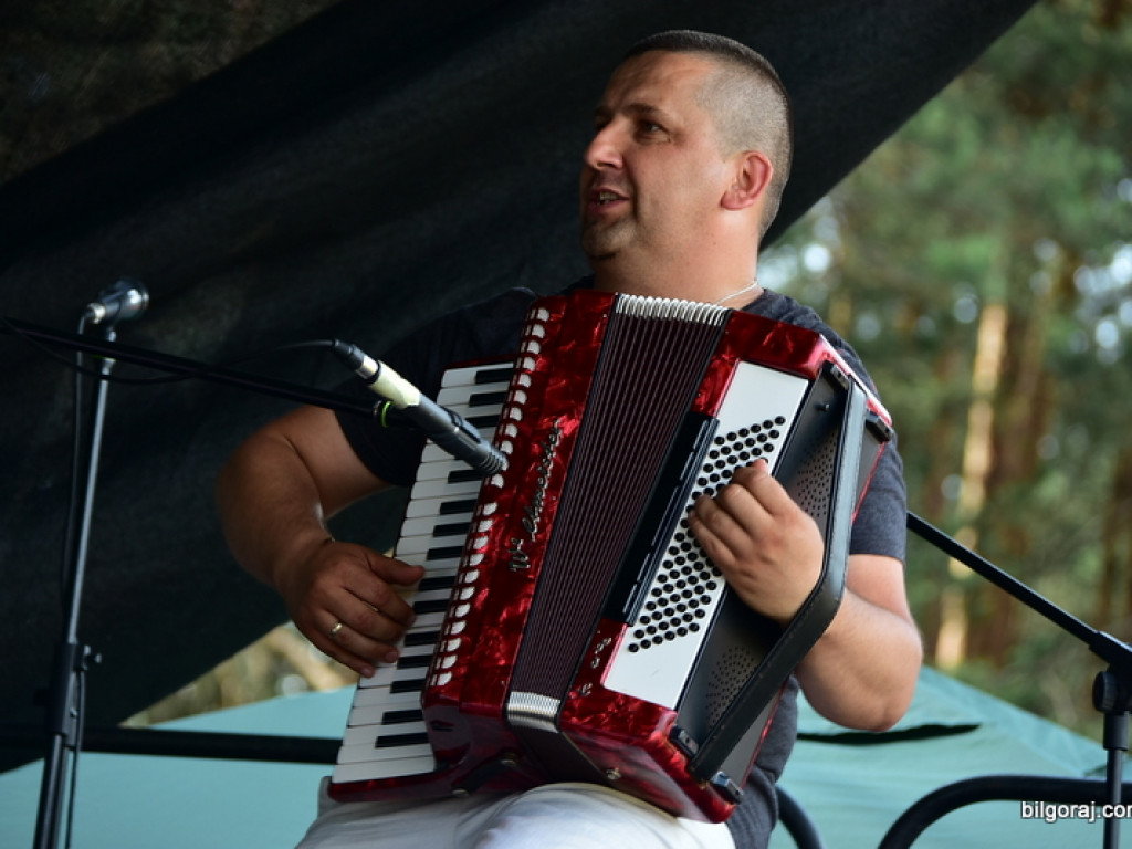 Ludowa muzyka, ginące zawody i puszczanie wianków, czyli Festiwal Sztuki Ludowej 