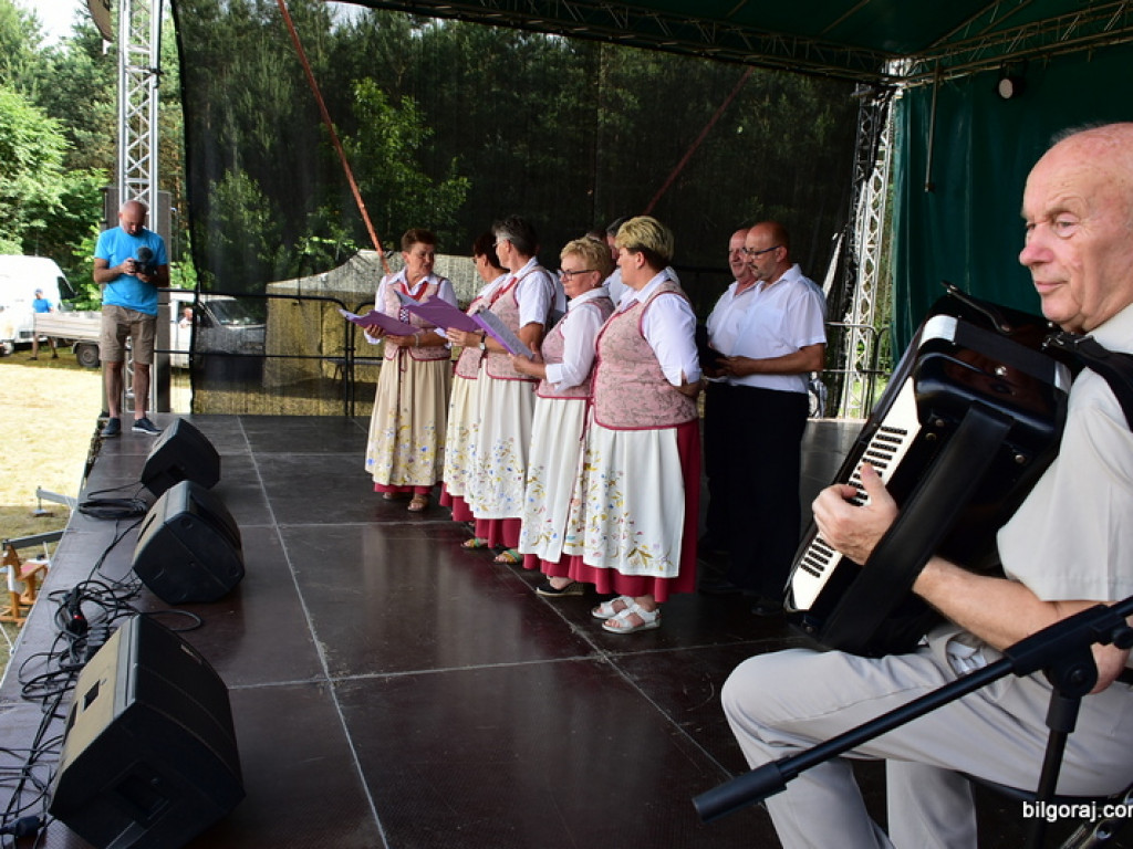 Ludowa muzyka, ginące zawody i puszczanie wianków, czyli Festiwal Sztuki Ludowej 