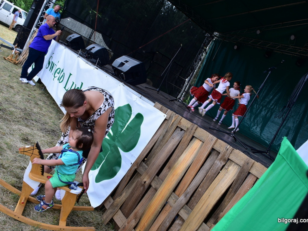 Ludowa muzyka, ginące zawody i puszczanie wianków, czyli Festiwal Sztuki Ludowej 