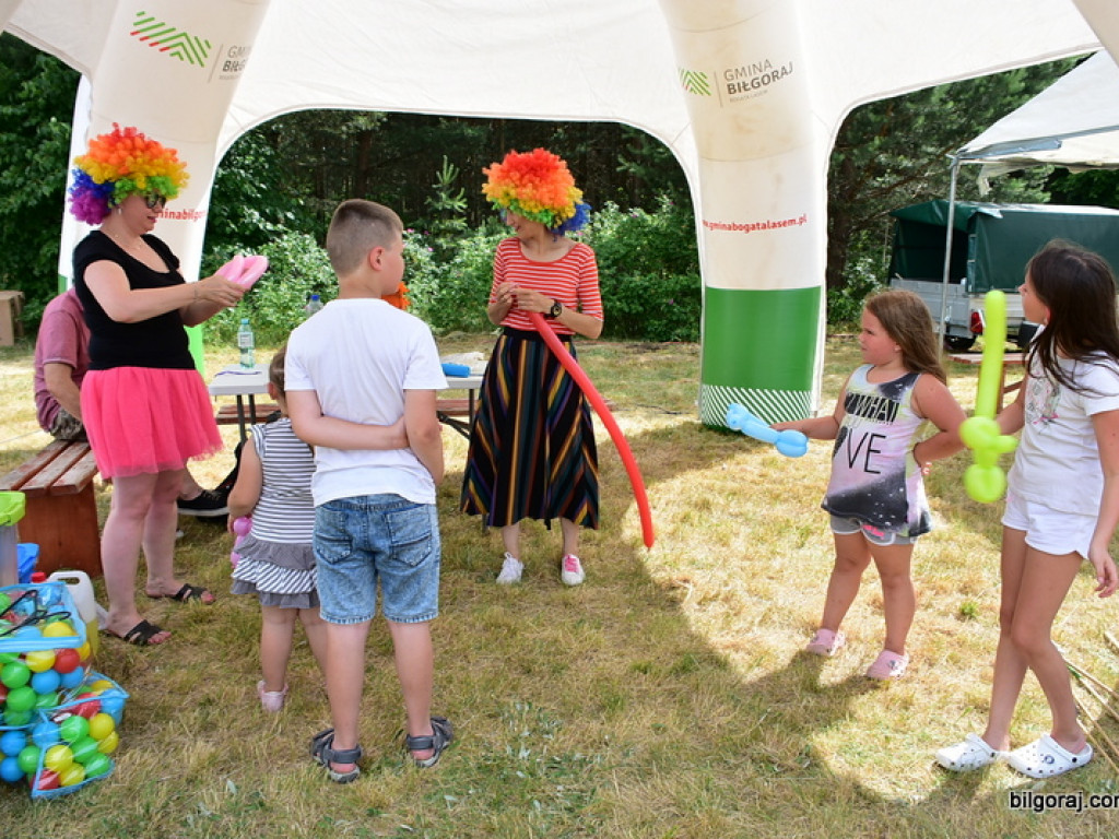 Ludowa muzyka, ginące zawody i puszczanie wianków, czyli Festiwal Sztuki Ludowej 