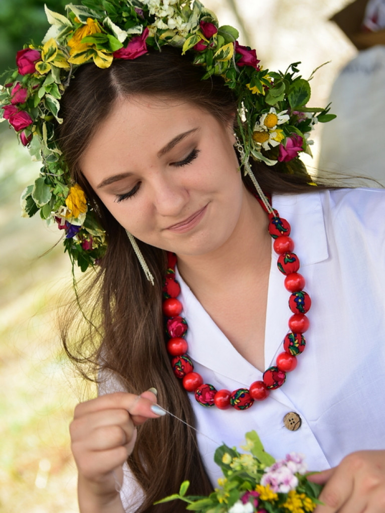 Ludowa muzyka, ginące zawody i puszczanie wianków, czyli Festiwal Sztuki Ludowej 