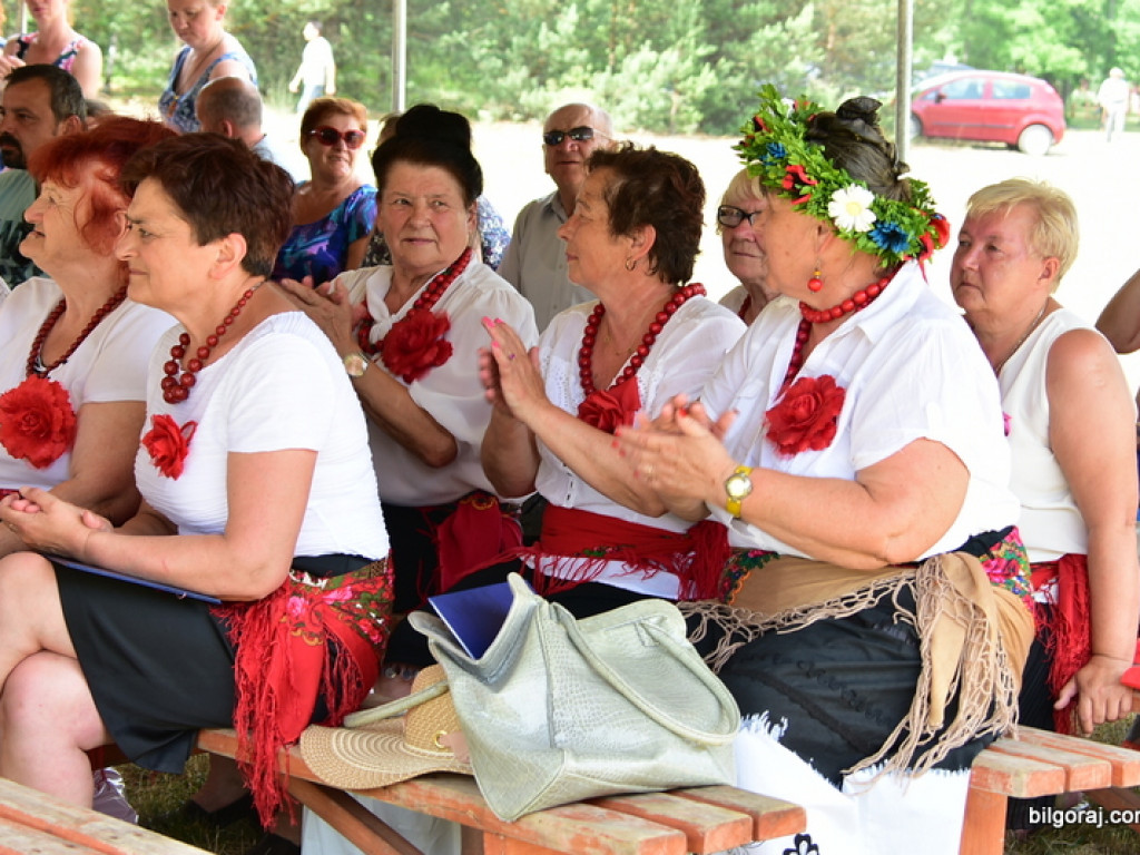 Ludowa muzyka, ginące zawody i puszczanie wianków, czyli Festiwal Sztuki Ludowej 