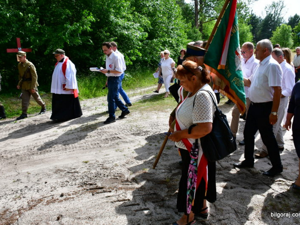 Partyzancka droga krzyżowa w Osuchach otwarta (FOTO)