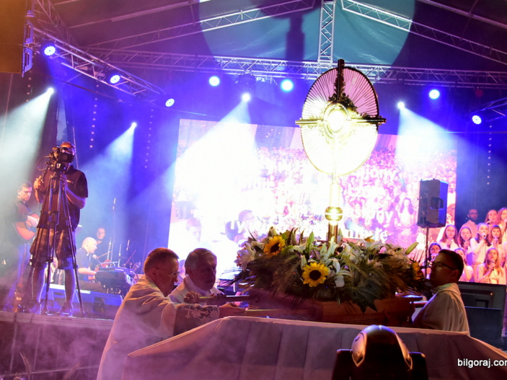 Koncert chwały na podsumowanie Uroczystości Bożego Ciała (FOTO, VIDEO)