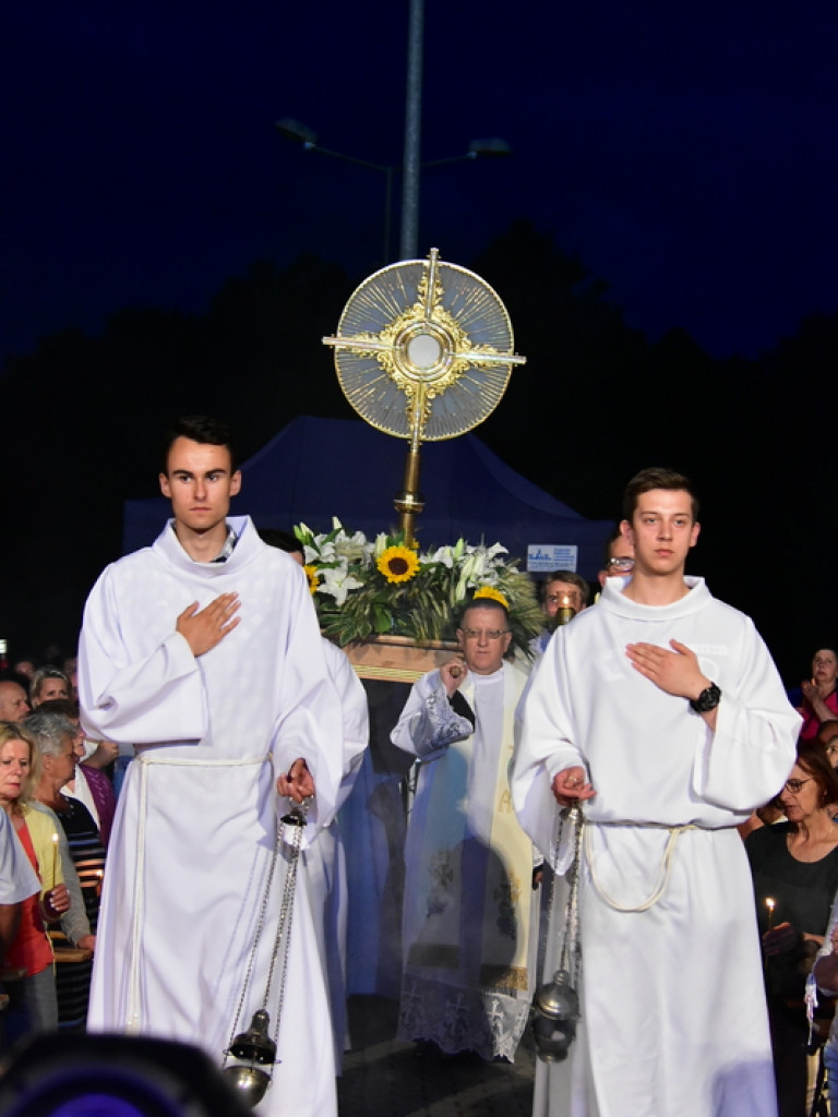 Koncert chwały na podsumowanie Uroczystości Bożego Ciała (FOTO, VIDEO)
