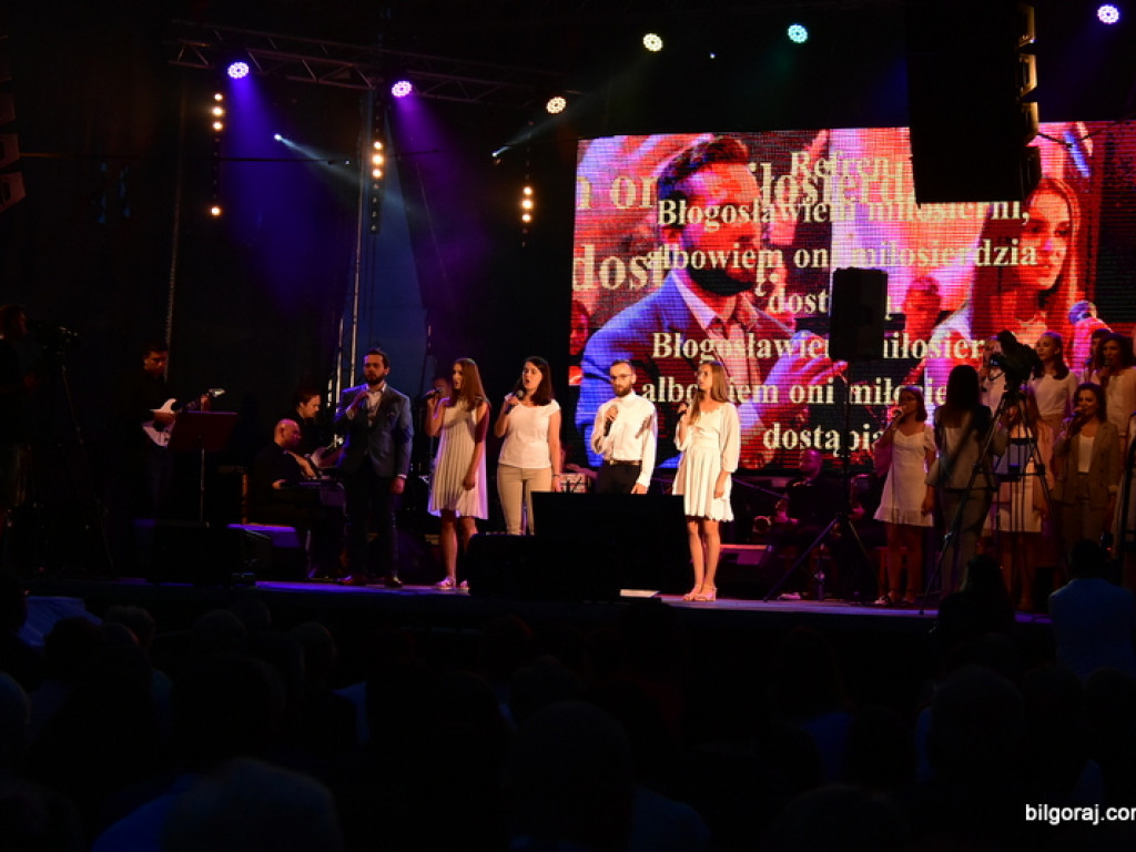 Koncert chwały na podsumowanie Uroczystości Bożego Ciała (FOTO, VIDEO)