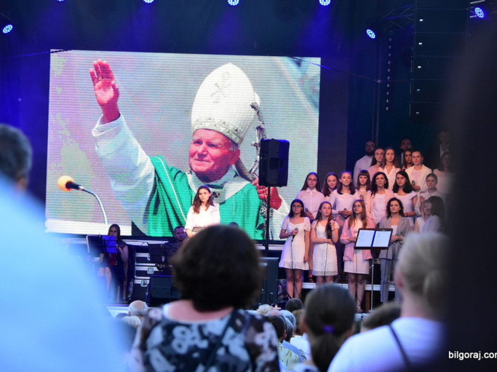 Koncert chwały na podsumowanie Uroczystości Bożego Ciała (FOTO, VIDEO)
