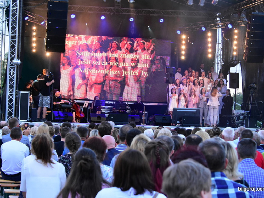 Koncert chwały na podsumowanie Uroczystości Bożego Ciała (FOTO, VIDEO)