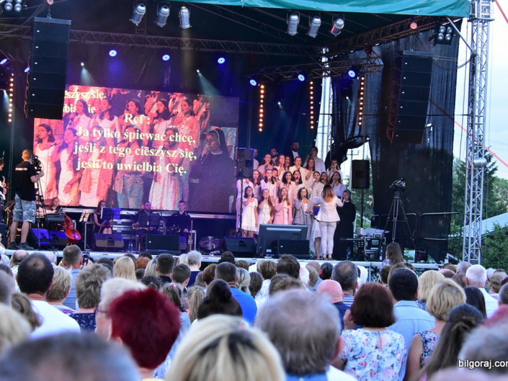Koncert chwały na podsumowanie Uroczystości Bożego Ciała (FOTO, VIDEO)