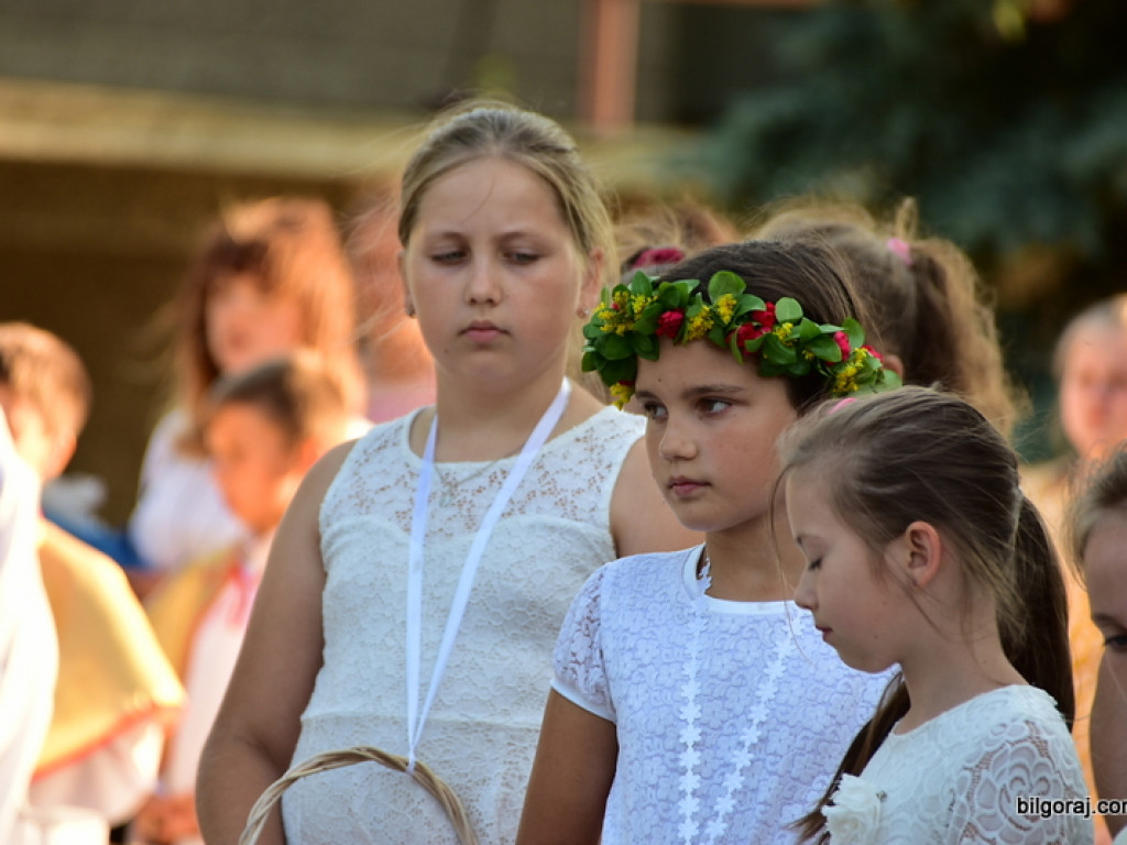 Oktawa Bożego Ciała. Wierni w procesjach do czterech ołtarzy i święcenie wianków (FOTO)