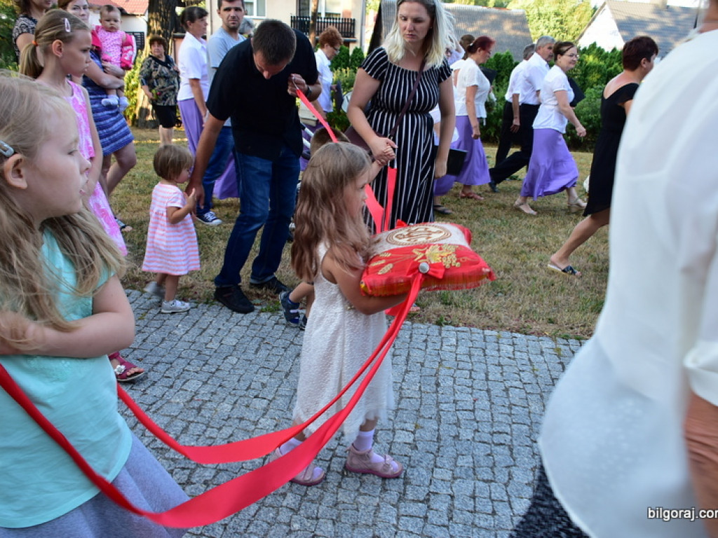 Oktawa Bożego Ciała. Wierni w procesjach do czterech ołtarzy i święcenie wianków (FOTO)
