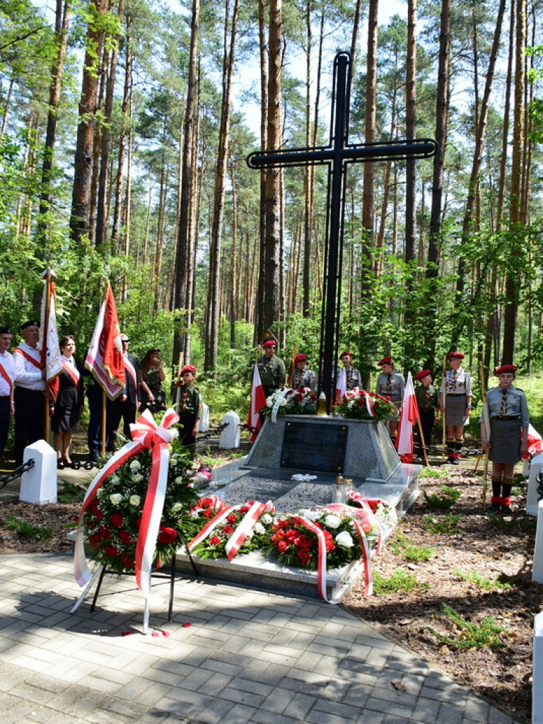 75. rocznica mordu partyzantów w lesie Rapy koło Biłgoraja (FOTO)