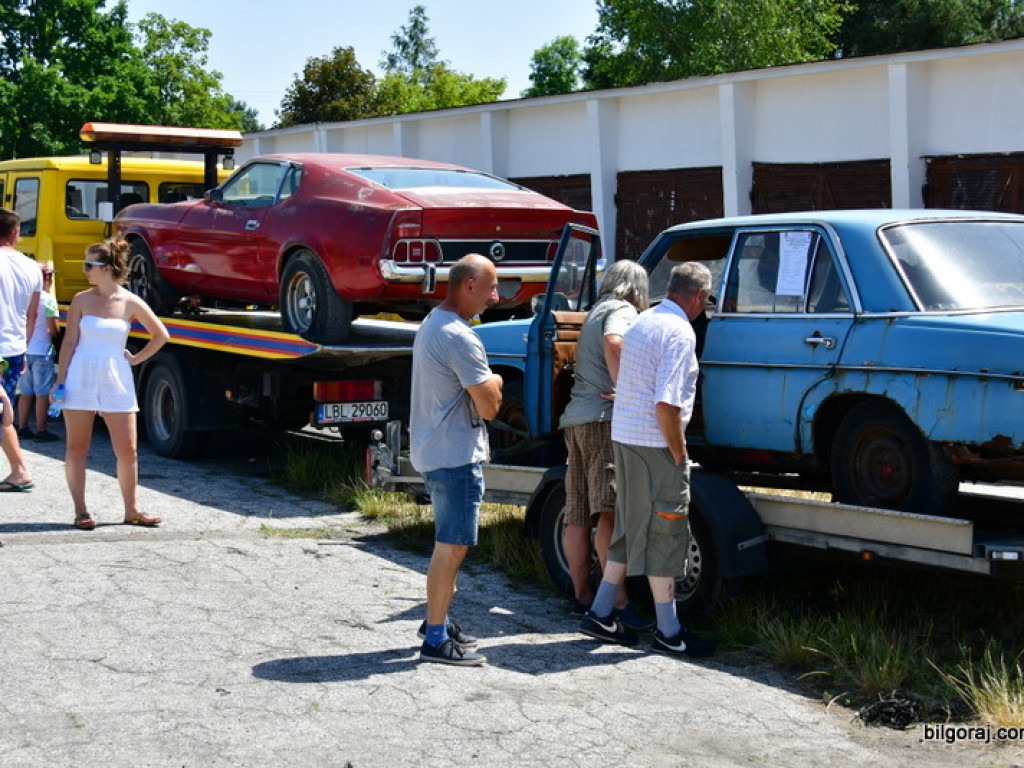 Zabytki i klasyki motoryzacji na zlocie w Biłgoraju (FOTO)