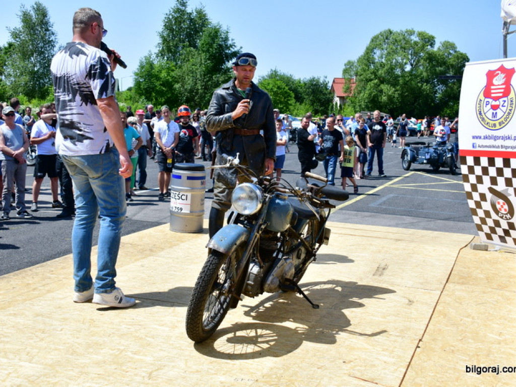 Zabytki i klasyki motoryzacji na zlocie w Biłgoraju (FOTO)