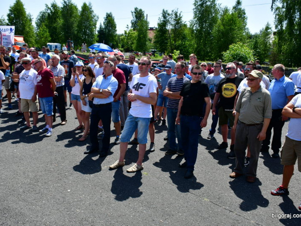 Zabytki i klasyki motoryzacji na zlocie w Biłgoraju (FOTO)