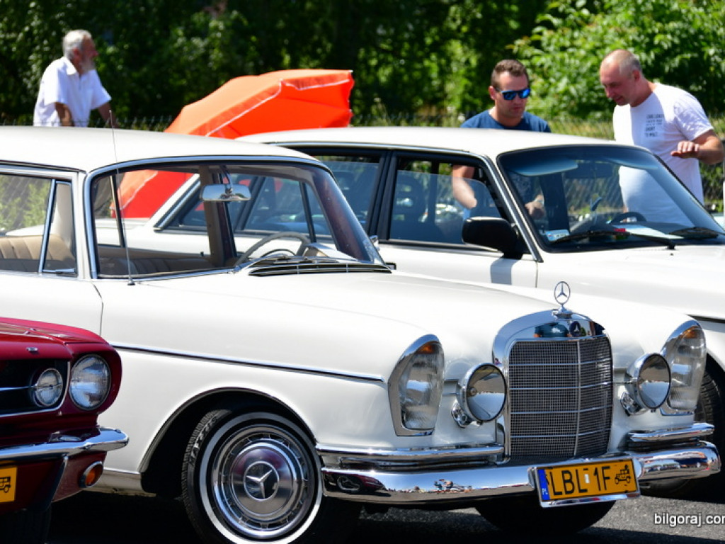 Zabytki i klasyki motoryzacji na zlocie w Biłgoraju (FOTO)