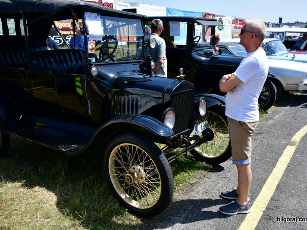 Zabytki i klasyki motoryzacji na zlocie w Biłgoraju (FOTO)