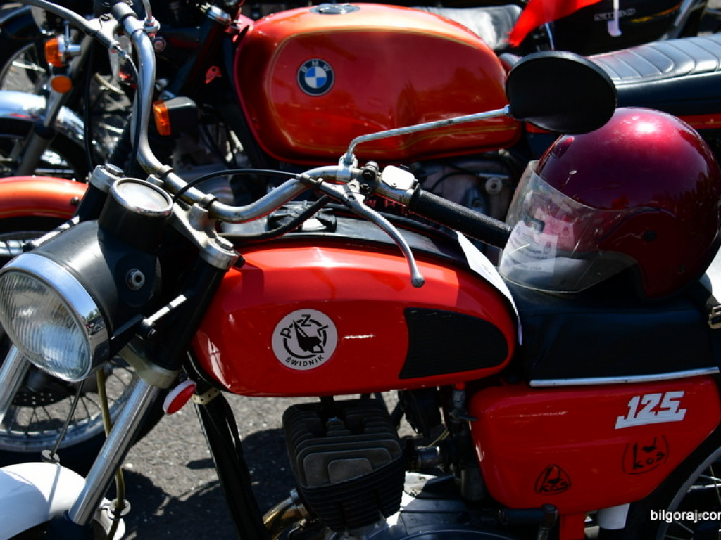 Zabytki i klasyki motoryzacji na zlocie w Biłgoraju (FOTO)