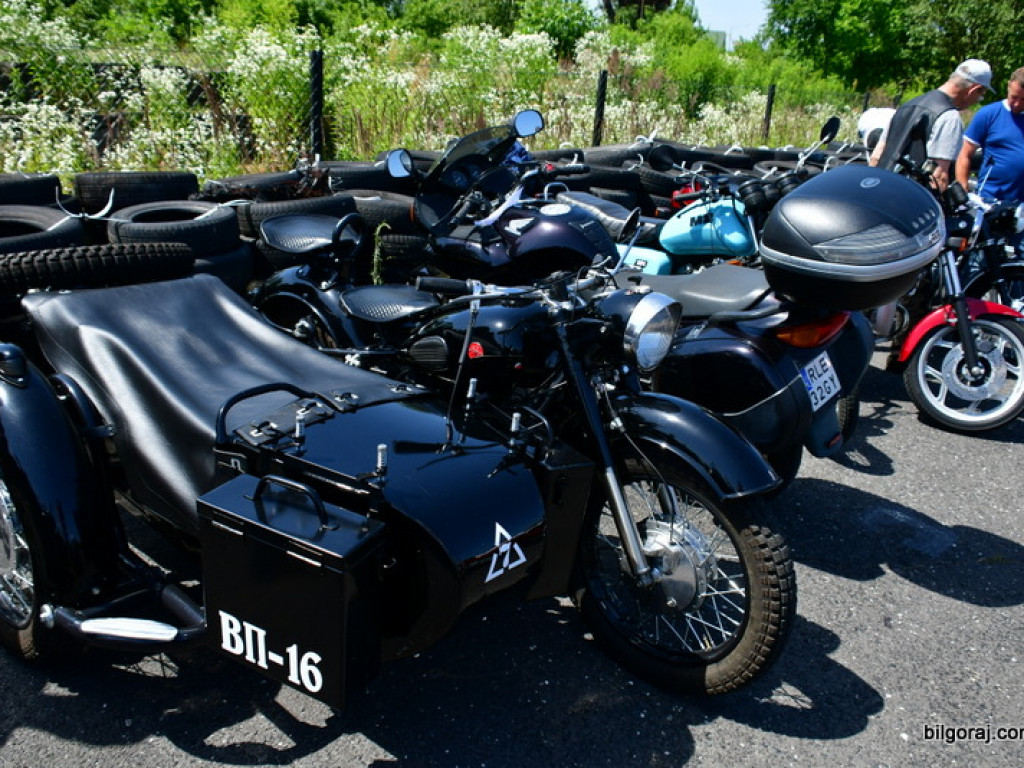 Zabytki i klasyki motoryzacji na zlocie w Biłgoraju (FOTO)