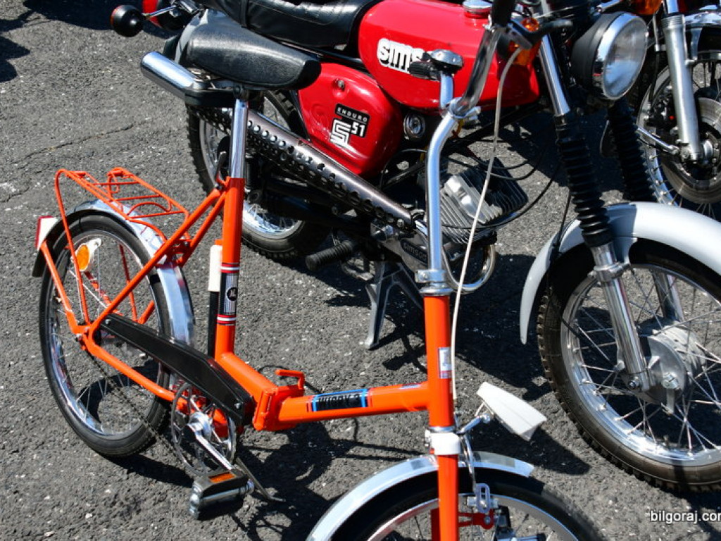 Zabytki i klasyki motoryzacji na zlocie w Biłgoraju (FOTO)