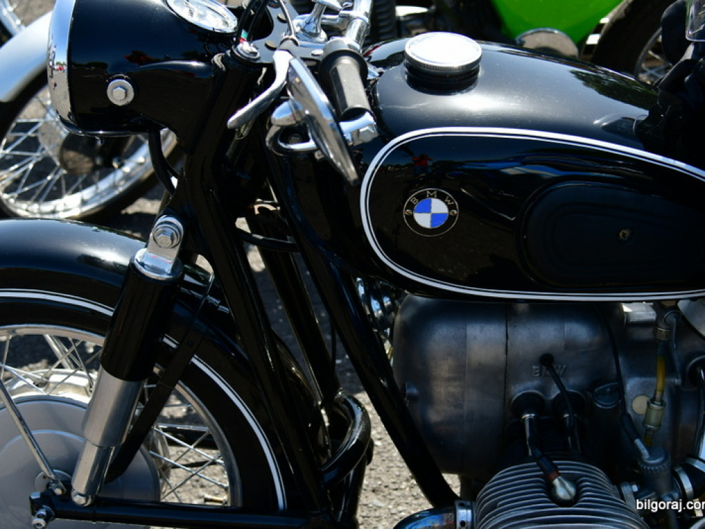 Zabytki i klasyki motoryzacji na zlocie w Biłgoraju (FOTO)