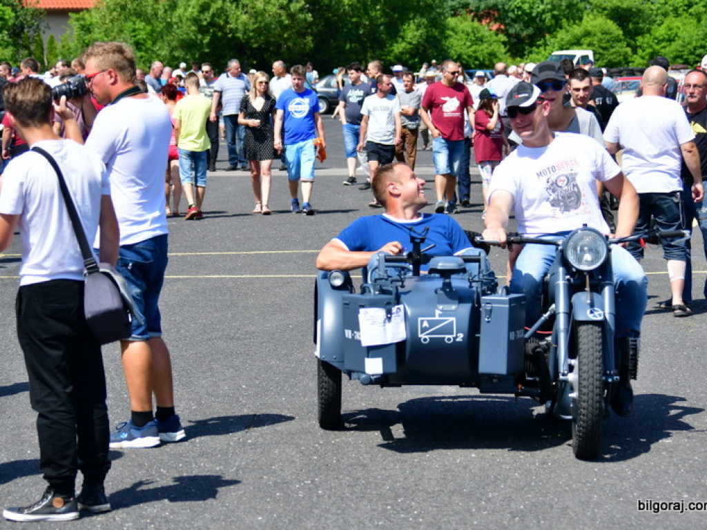 Zabytki i klasyki motoryzacji na zlocie w Biłgoraju (FOTO)