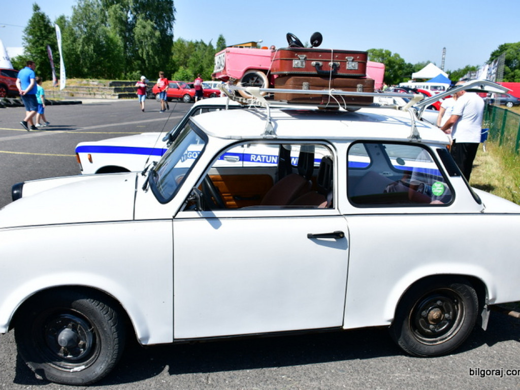 Zabytki i klasyki motoryzacji na zlocie w Biłgoraju (FOTO)