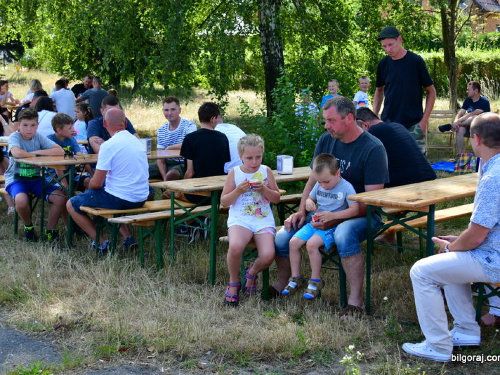 Zabytki i klasyki motoryzacji na zlocie w Biłgoraju (FOTO)