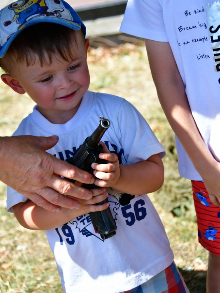 Piknik militarny w ramach obchodów 75. rocznicy mordu partyzantów w lesie Rapy (FOTO)