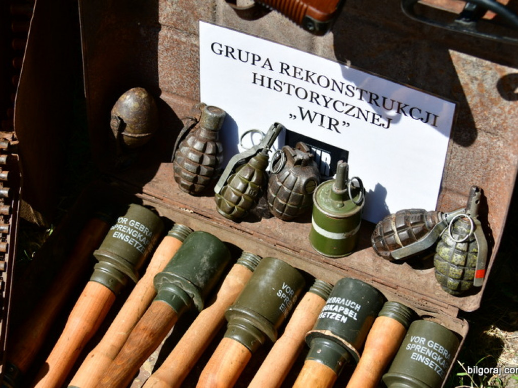 Piknik militarny w ramach obchodów 75. rocznicy mordu partyzantów w lesie Rapy (FOTO)
